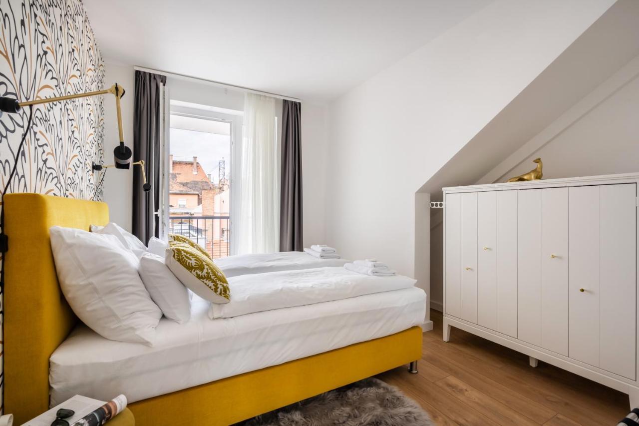 Rose Garden Apartments Budapeste Quarto foto