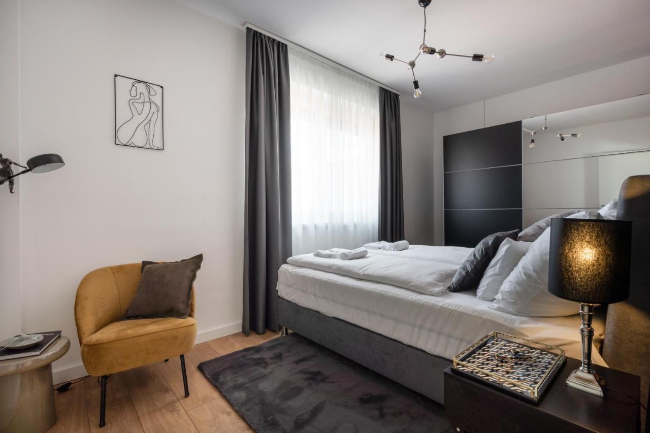 Rose Garden Apartments Budapeste Quarto foto